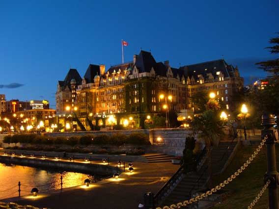 05-0706-victoria-20-web.jpg